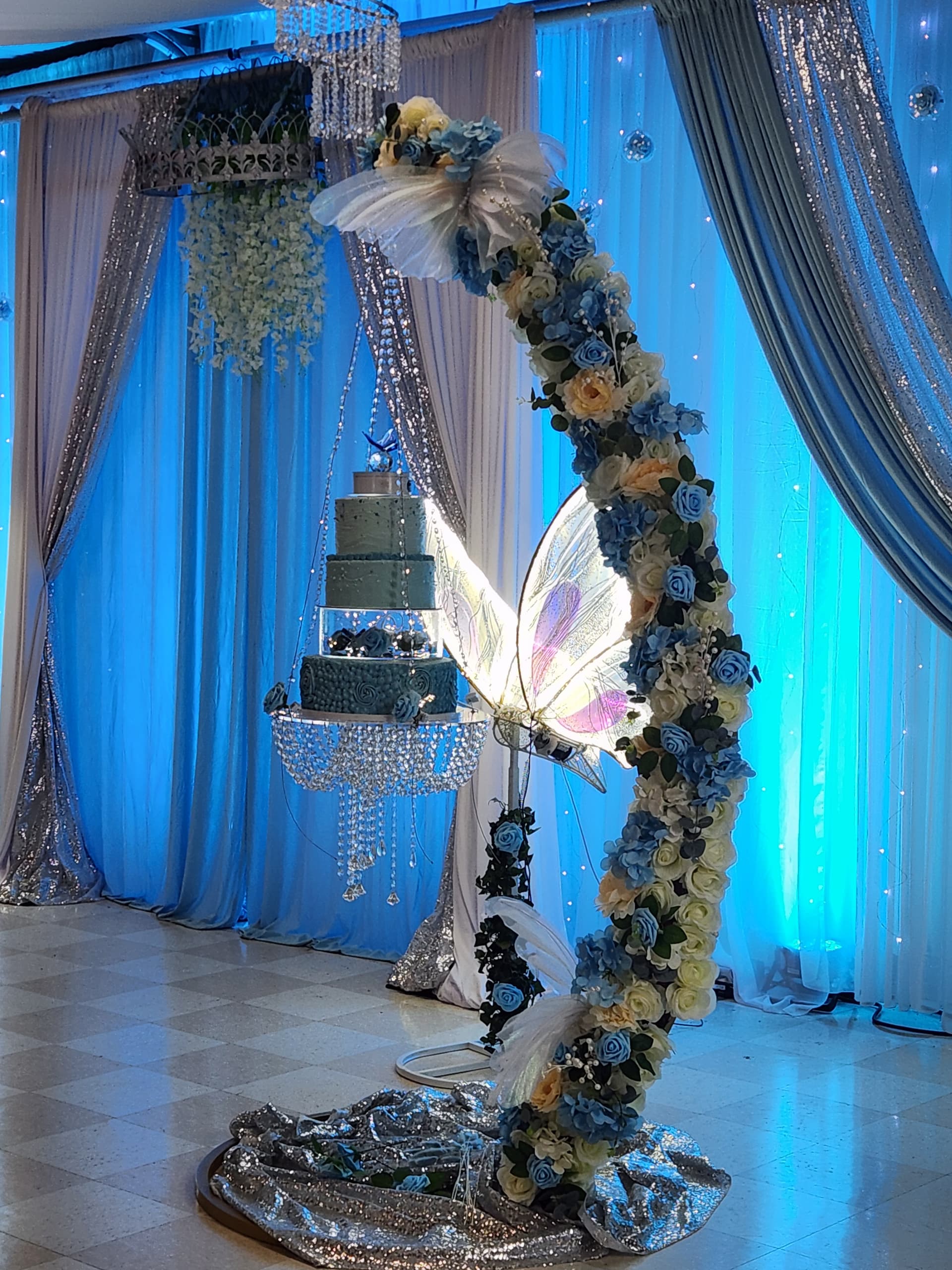 Mariposas con movimiento y luz led — photo 2